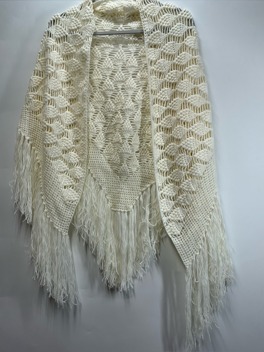 Vintage White Crochet Cringe Cape Shawl Cottage Prairie Retro 70s 60s Womens